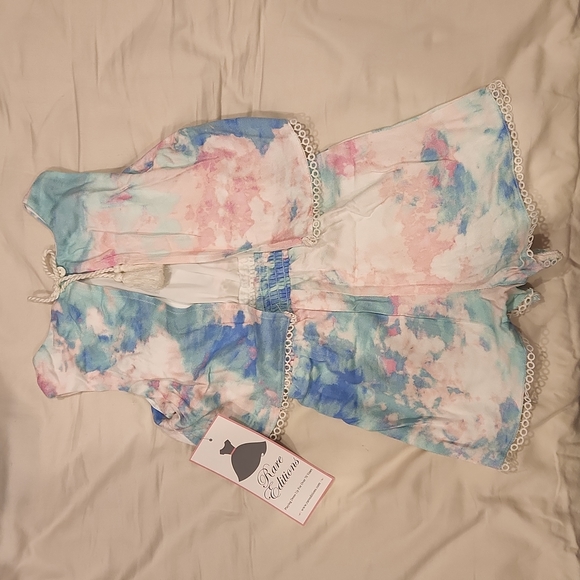 Nwt romper. Open back - Picture 2 of 3